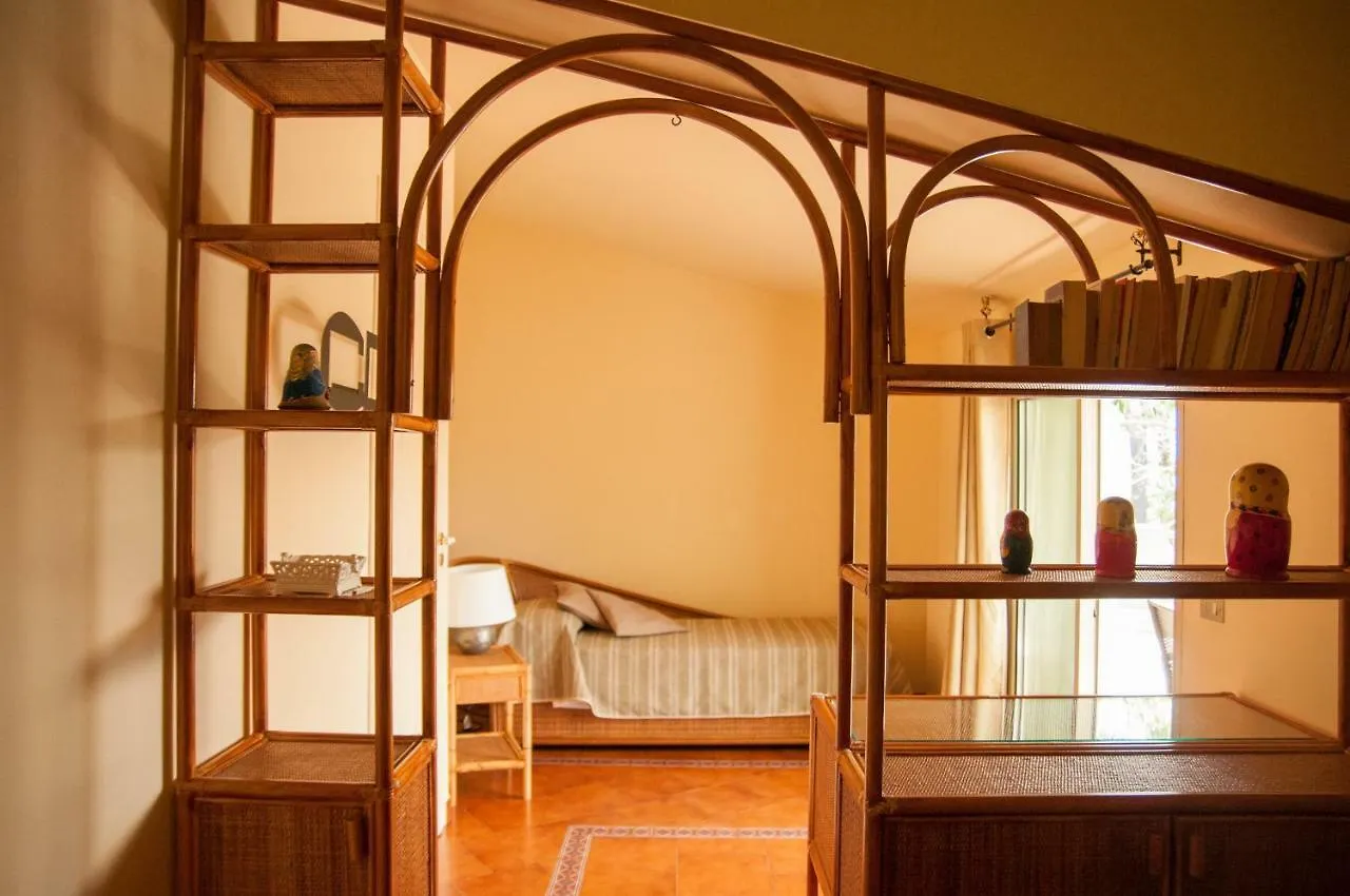 B&B La Villa Giardini Naxos 3*,  Italia
