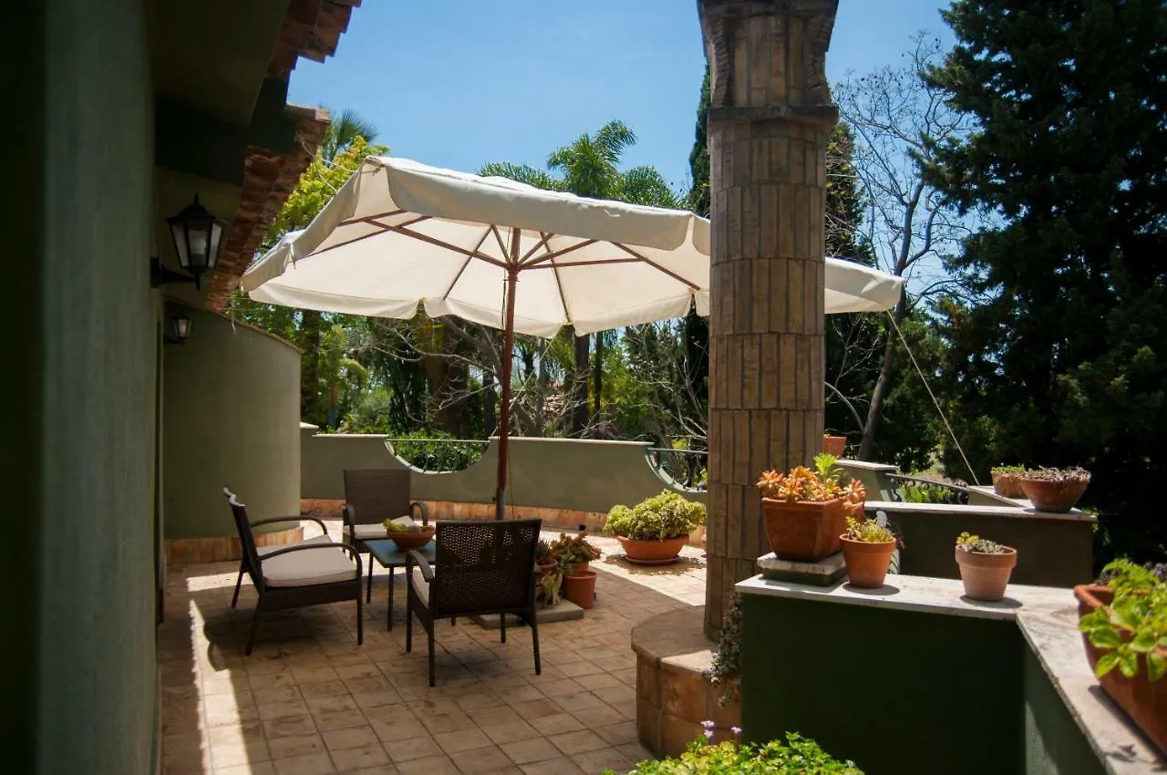 Bed & Breakfast B&B La Villa Giardini Naxos