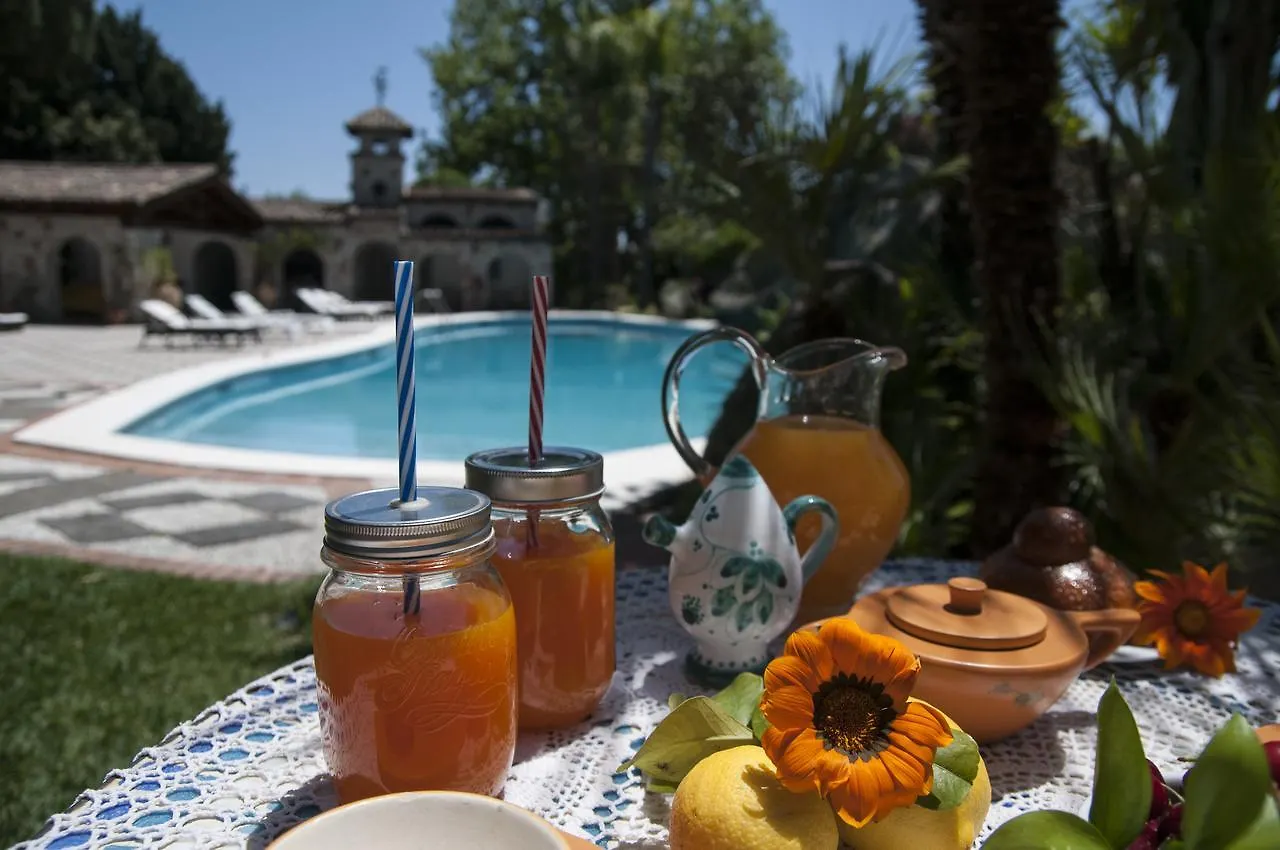 B&B La Villa Giardini Naxos Bed & Breakfast