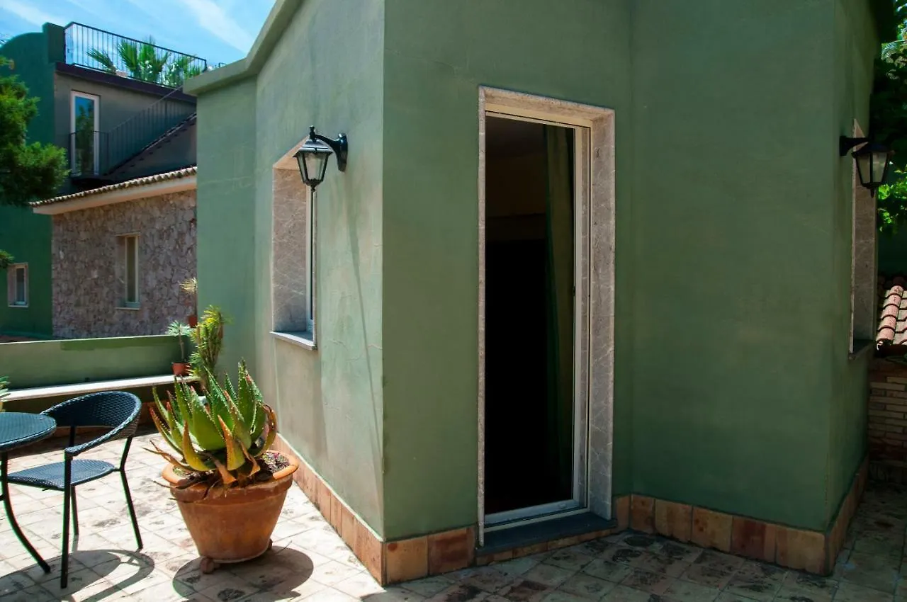 B&B La Villa Giardini Naxos Italien