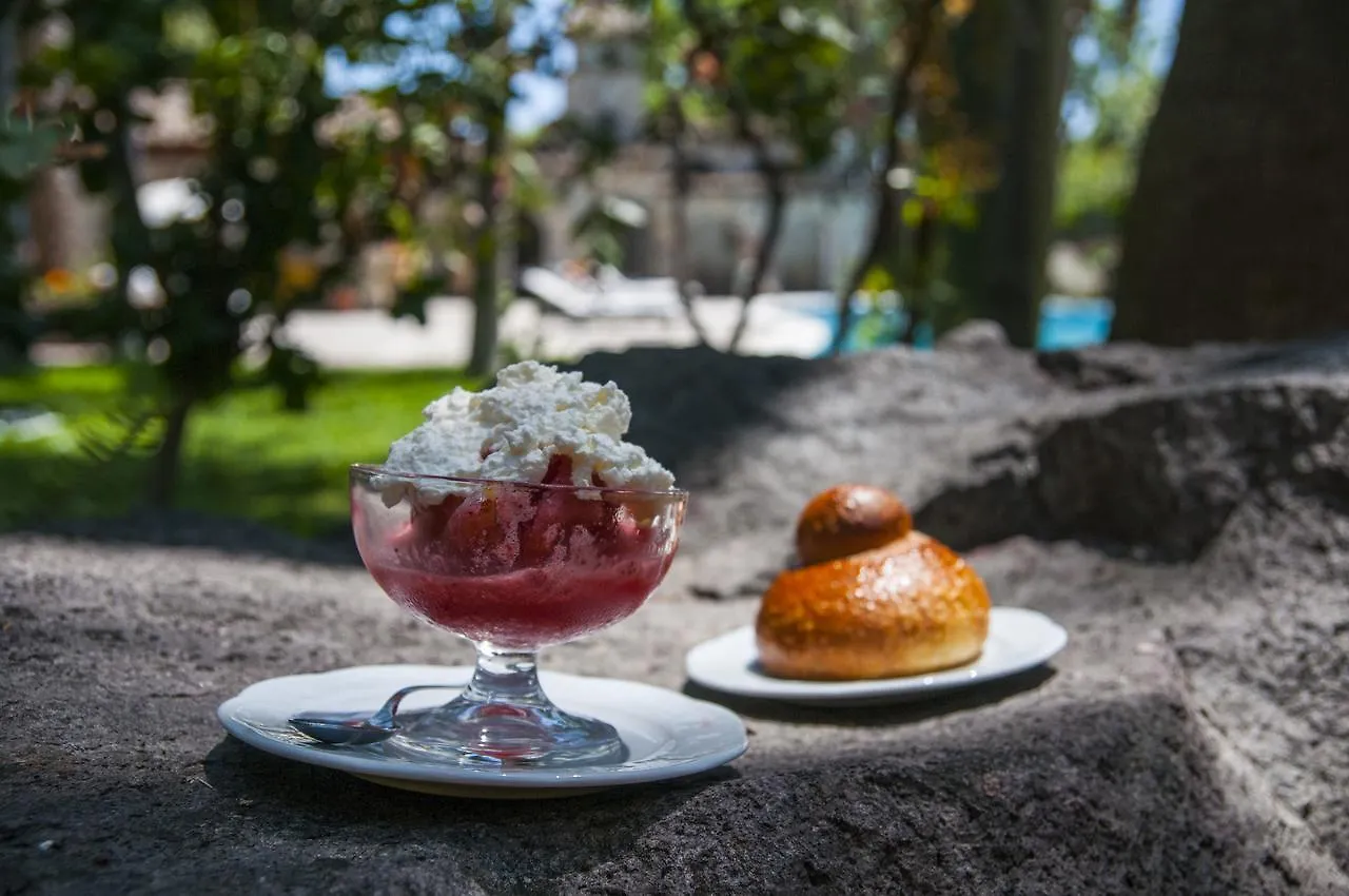 גיארדיני נאקסוס B&B La Villa 3*, גיארדיני נאקסוס